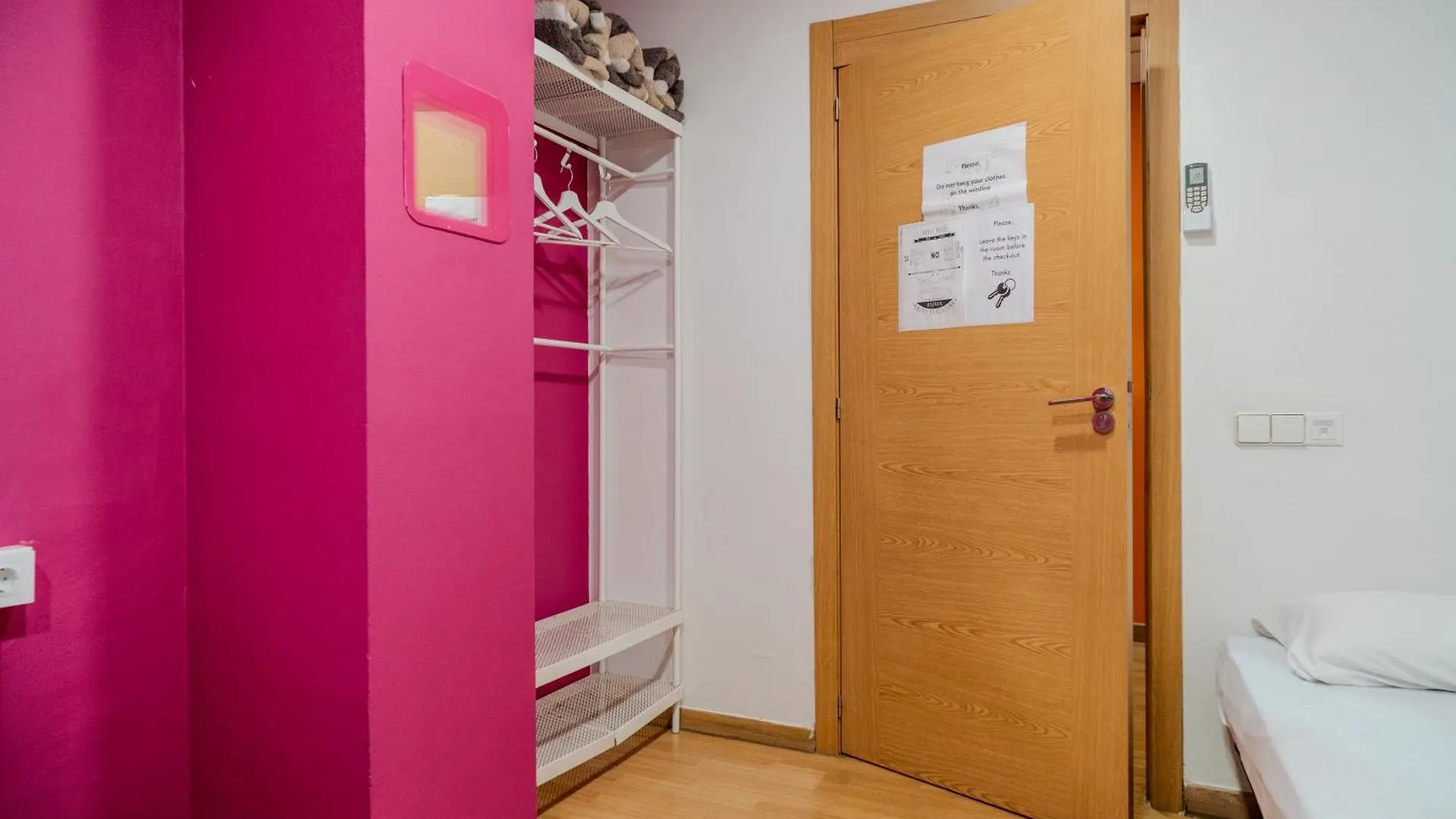 Hostel Holidaysbcn Rooms Barcelona