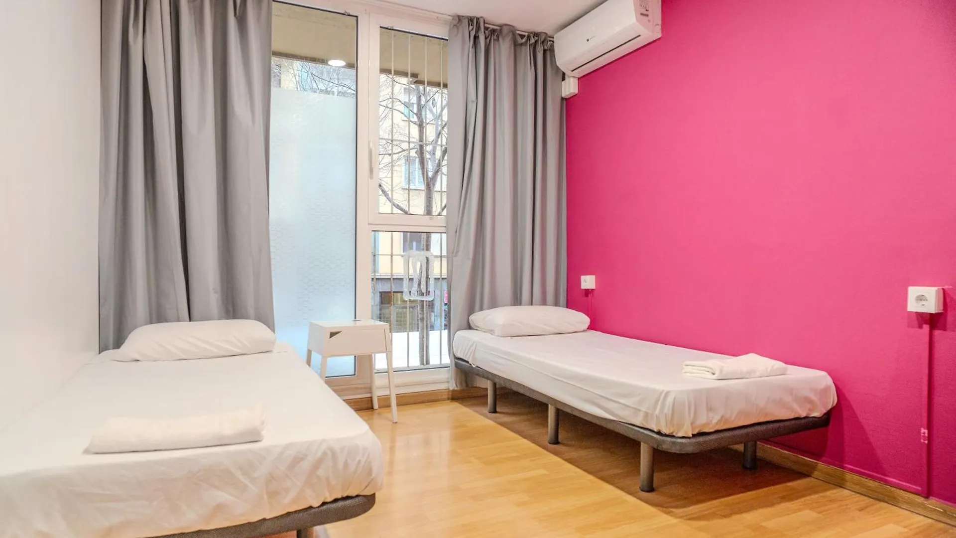 Holidaysbcn Rooms Barcelona