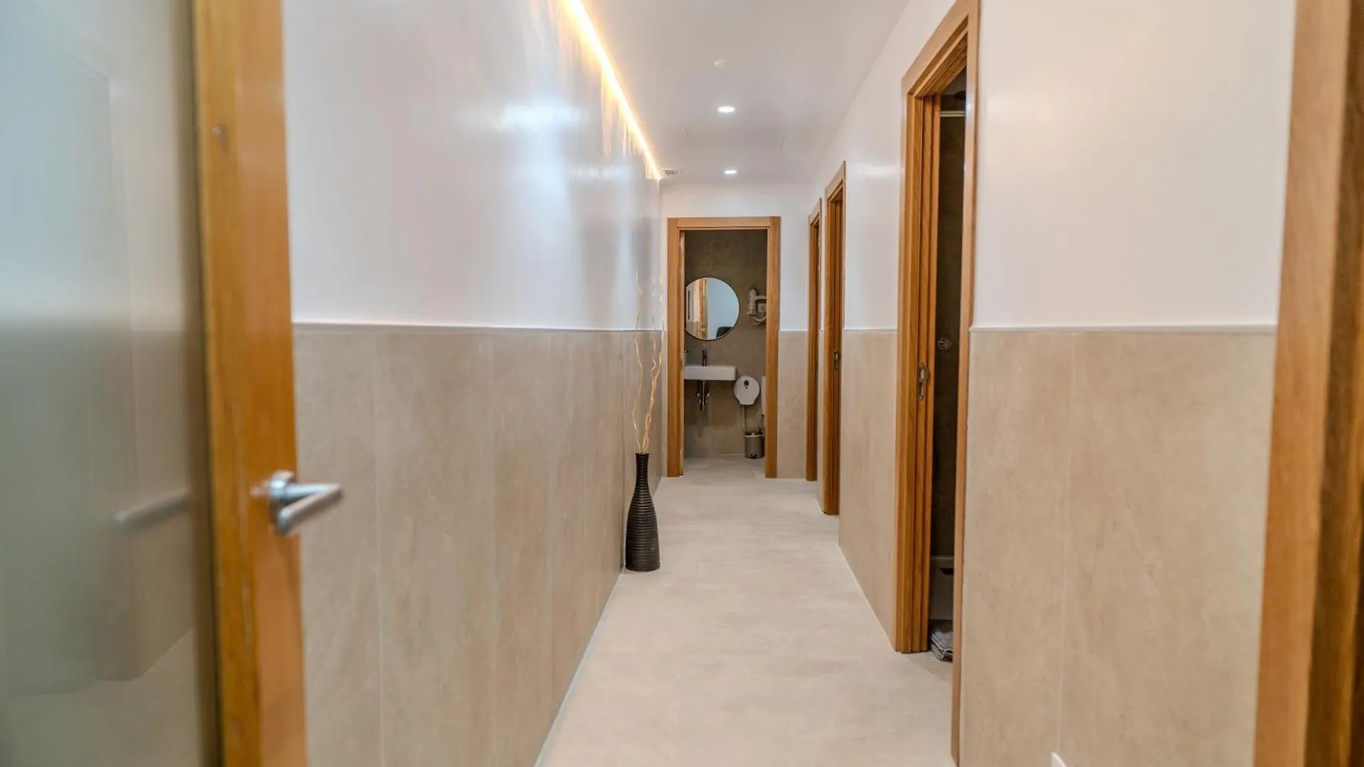 Holidaysbcn Rooms Barcelona 0*,  Spain