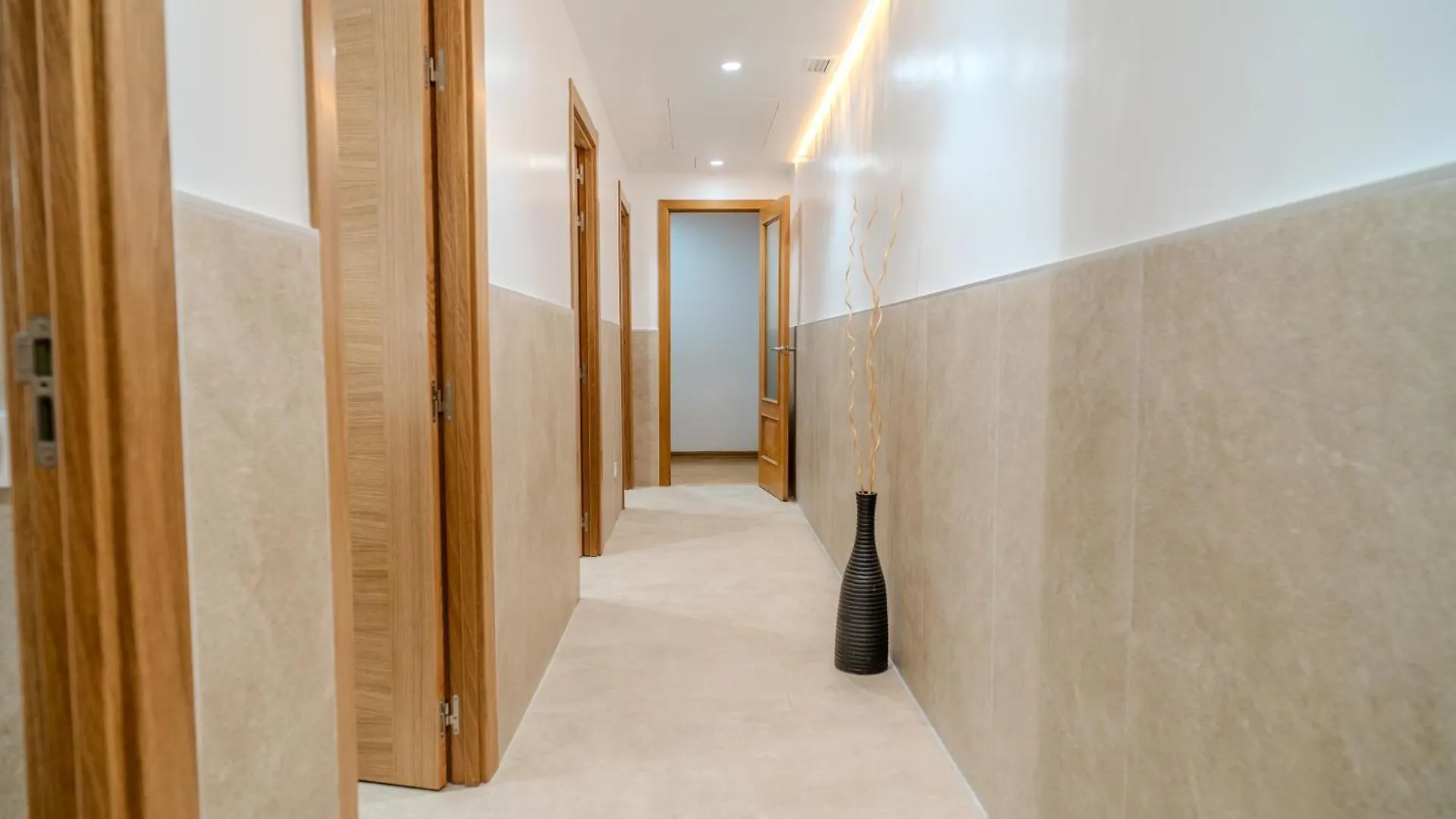 Hostel Holidaysbcn Rooms Barcelona Spain