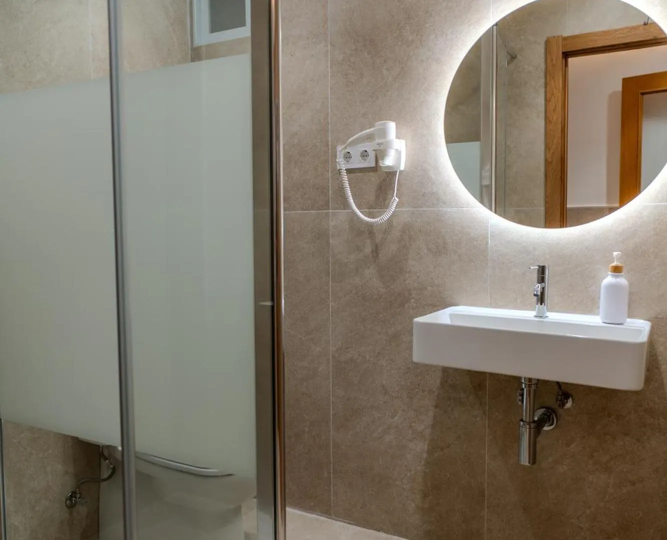 Holidaysbcn Rooms Barcelona Spain