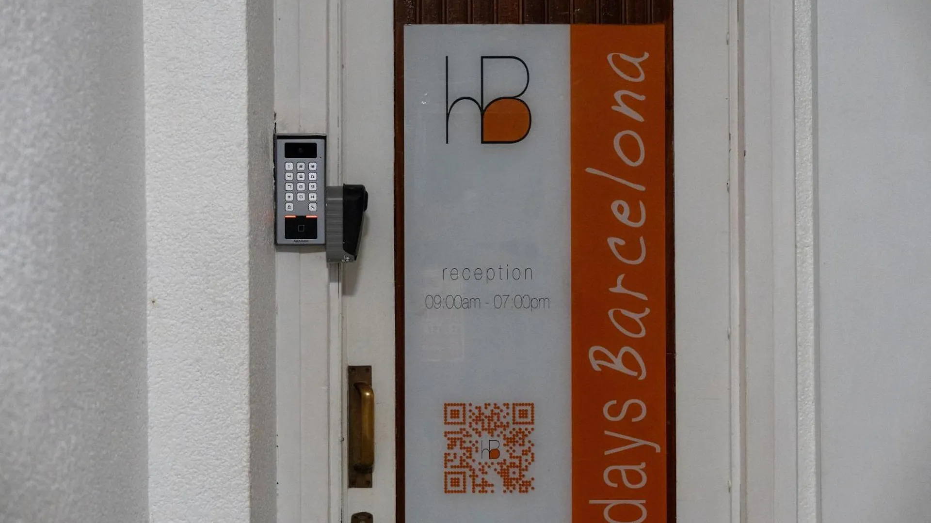 Holidaysbcn Rooms Barcelona Hostal